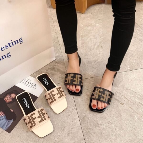 Fendi Stone slipper