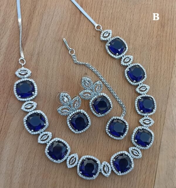 A Beautiful Necklace For Women