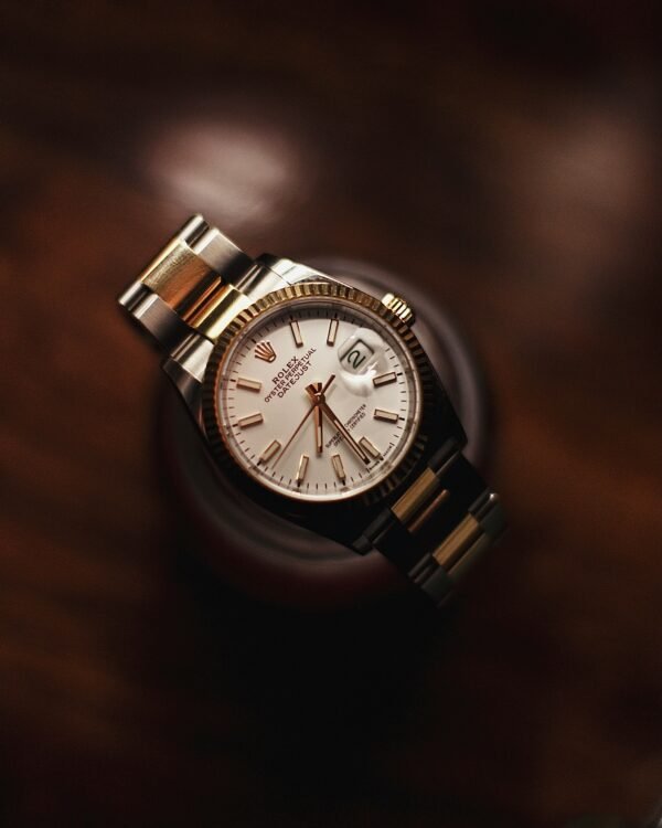 Fashionable Watch for women