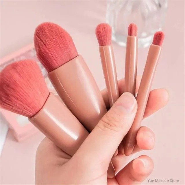 5pcs Portable Makeup Brushes set - Image 2